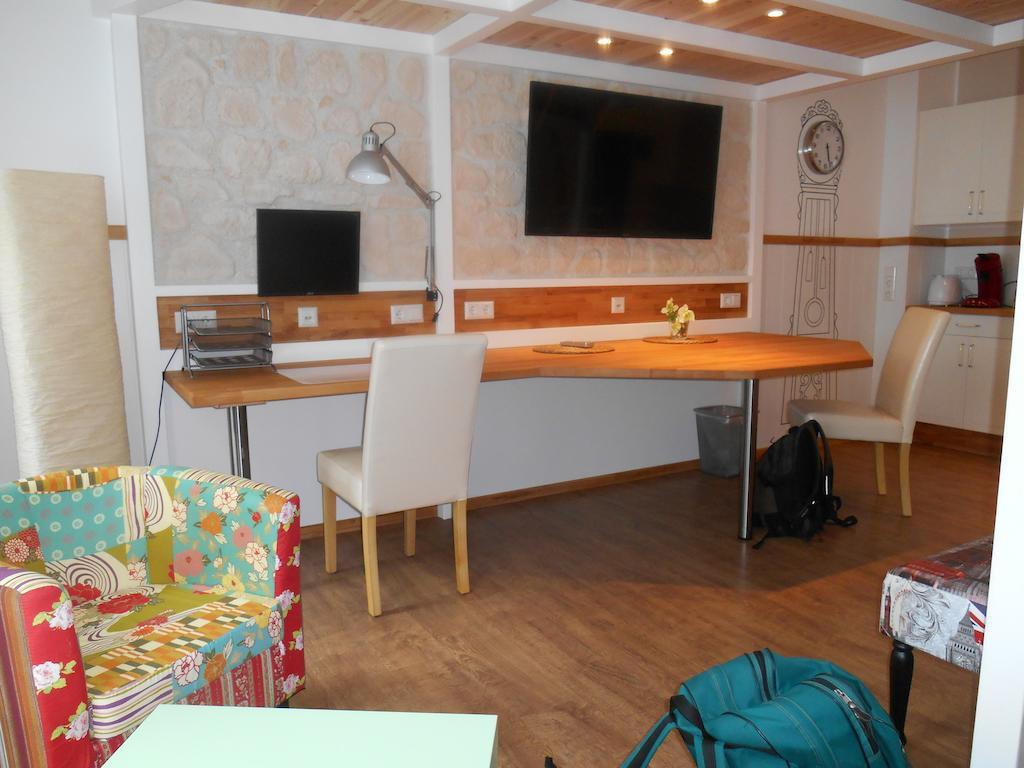 Warum ins Hotel Neckarsulm Exterior foto